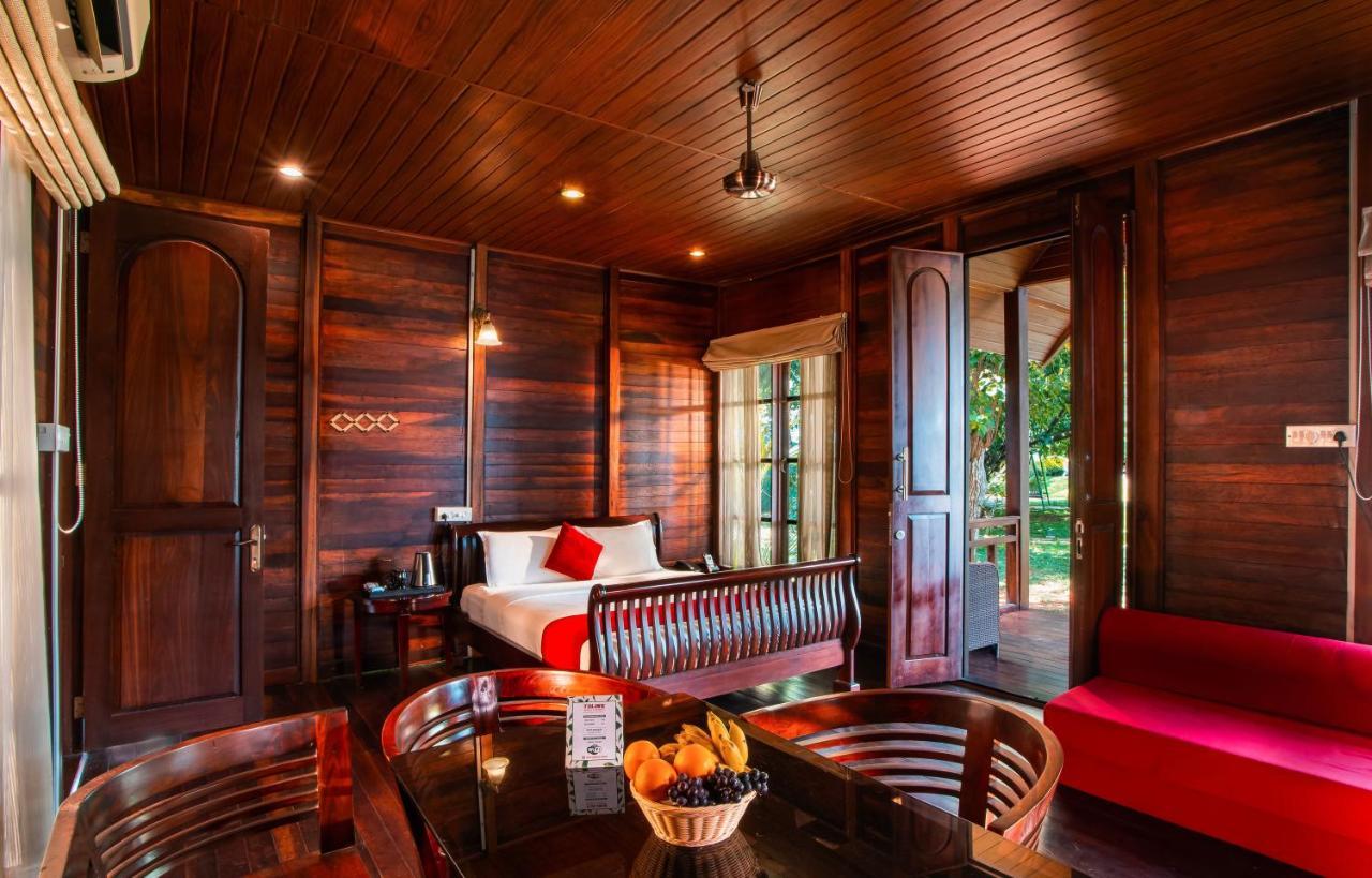 Cyrus Resort Alappuzha Екстер'єр фото