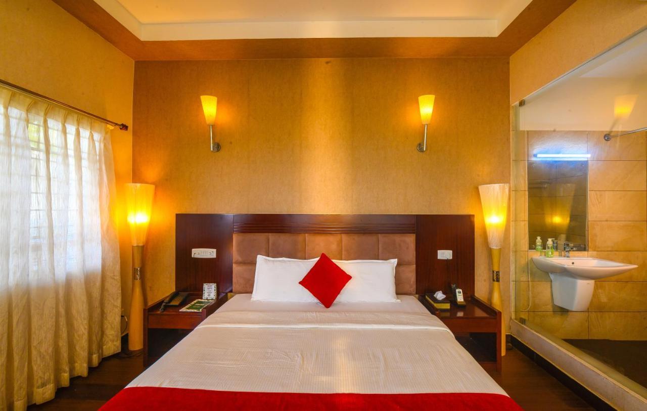 Cyrus Resort Alappuzha Екстер'єр фото